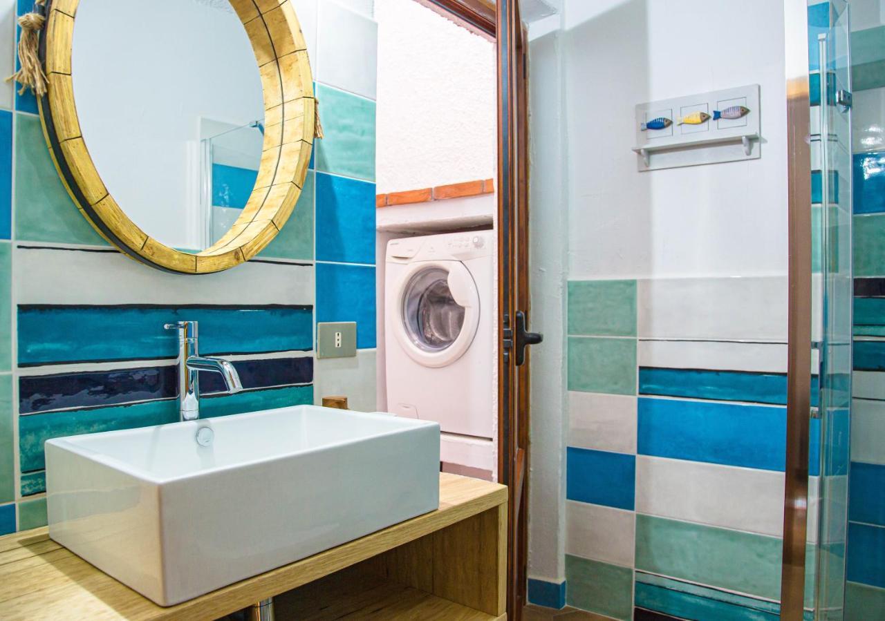 Ti Porto Al Mare Apartment Iun P7641 Кала Гононе Екстериор снимка
